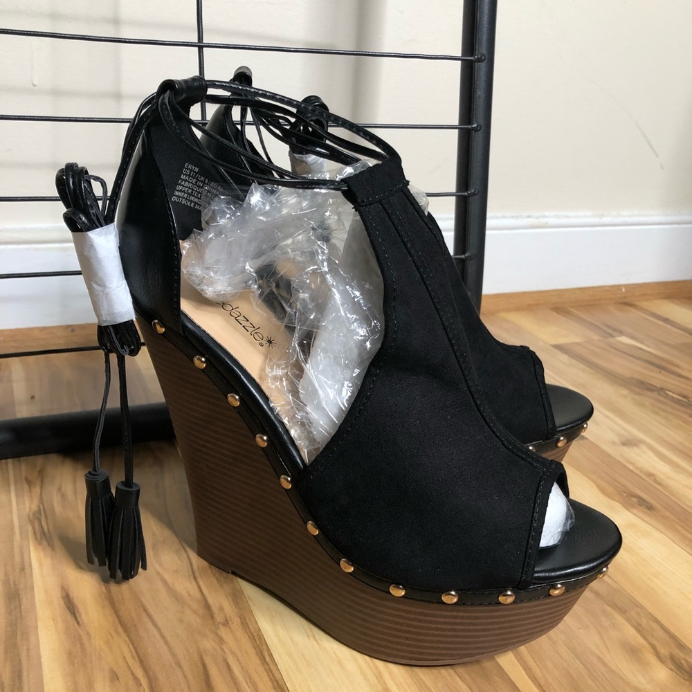 Black/Brown Tall Wedges w/ Tie-up tassel